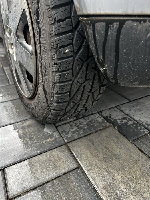 Volkswagen Golf 4 benzina 210000 km