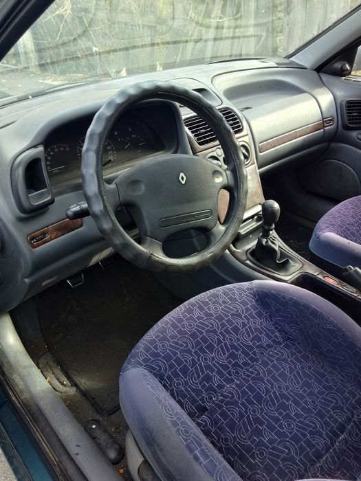 Renault Laguna vând sau diverse schimburi fara auto