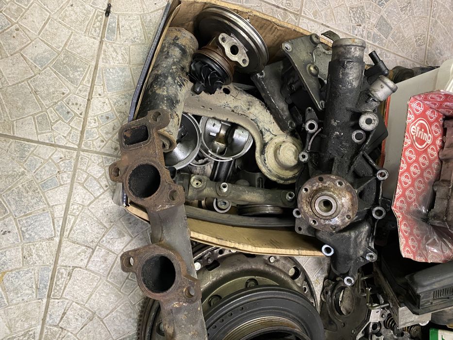 Части за C-class w202