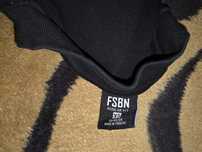 Tricou negru nepurtat