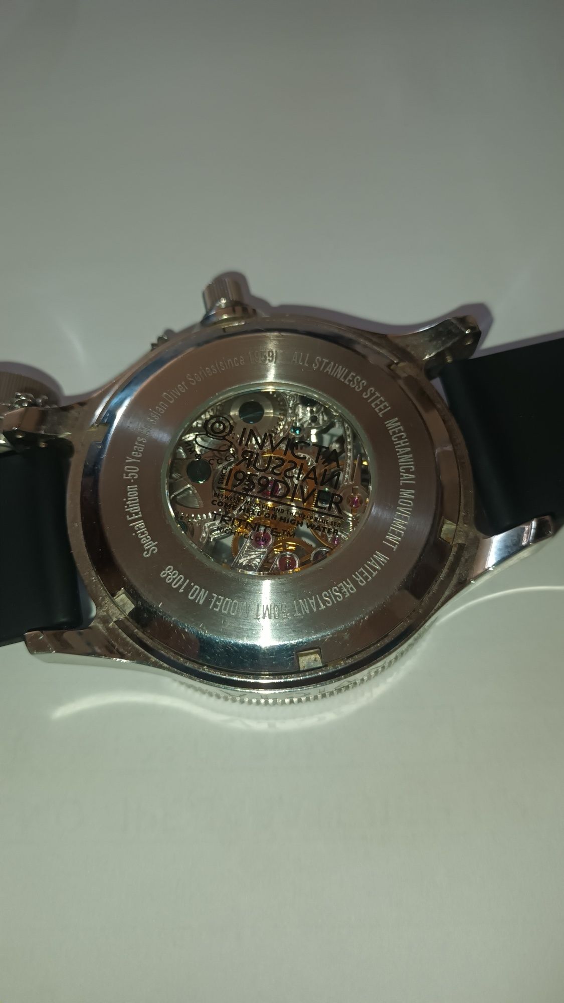 Часовник INVICTA Russan1959 DIVER