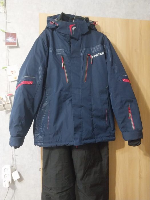 продам лыжный костюм