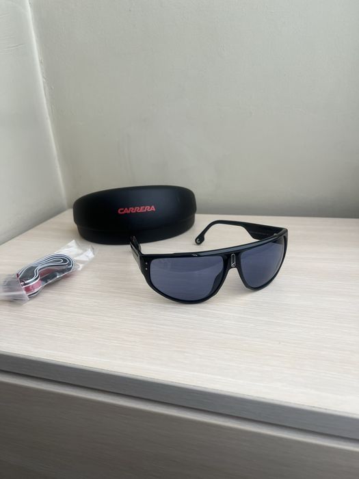 Нови мъжки очила Carrera