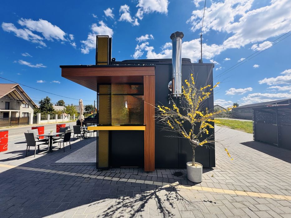 Vand chiosc tip toneta din structura metalica