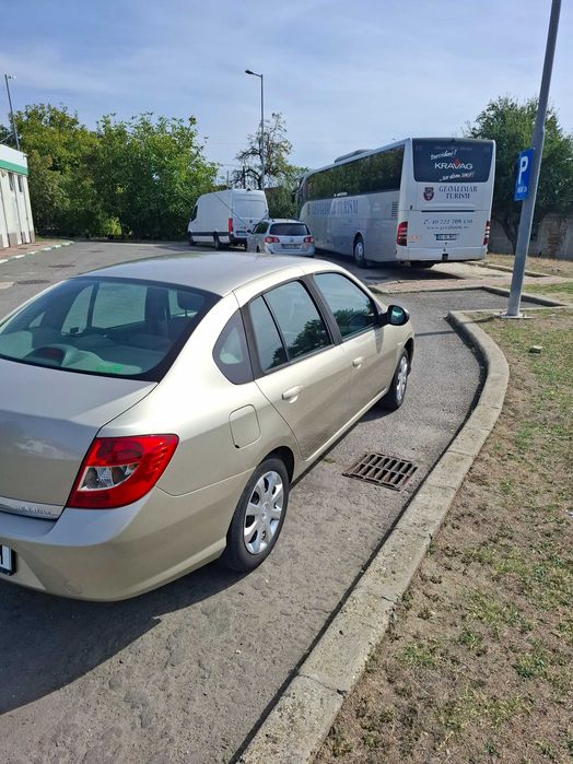 Vand Renault Symbol Collection.