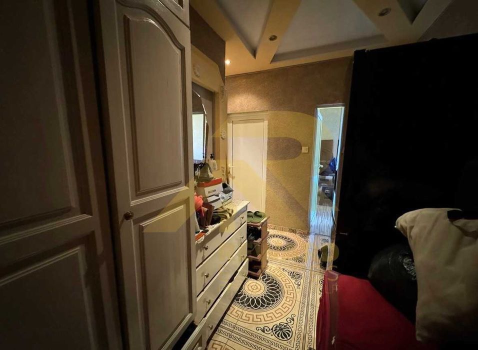 Продава се Двустаен апартамент в София, Център - 65 кв.м за 2154 €/кв.м - Снимка #10