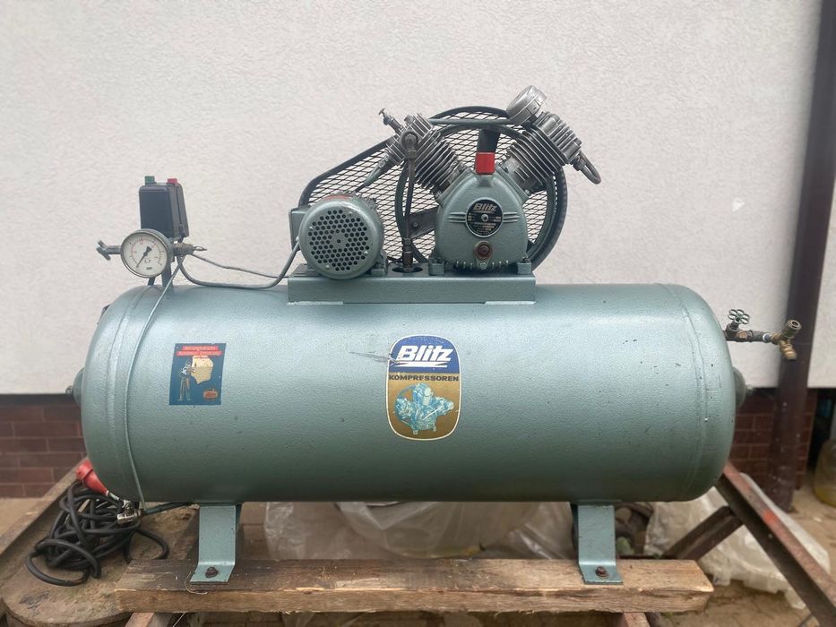 Compresor profesional 250 L. BLITZ