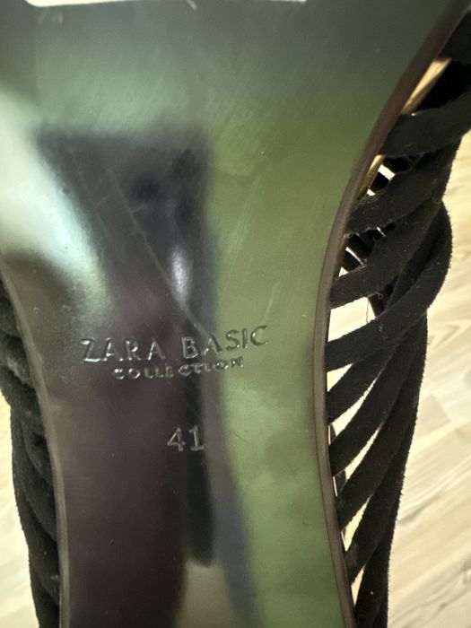 Официални сандали Zara