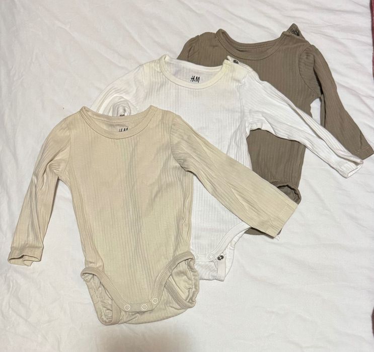 3 броя рипсени бодита H&M – 3/6 месеца