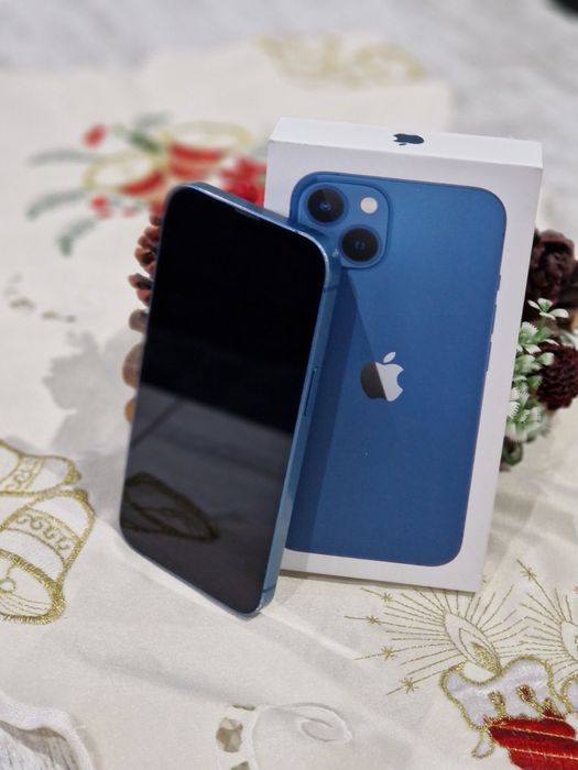 Продавам iphone 13