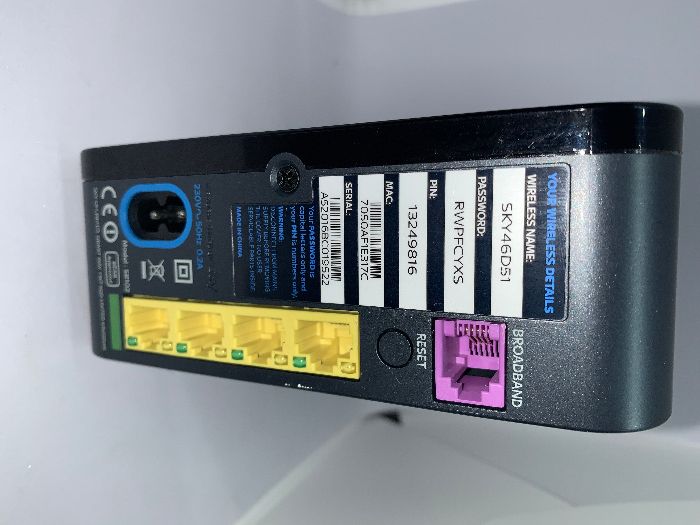 Sky Box2 router/acces point/extender 1 port WAN 4 port LAN nu TP-Link