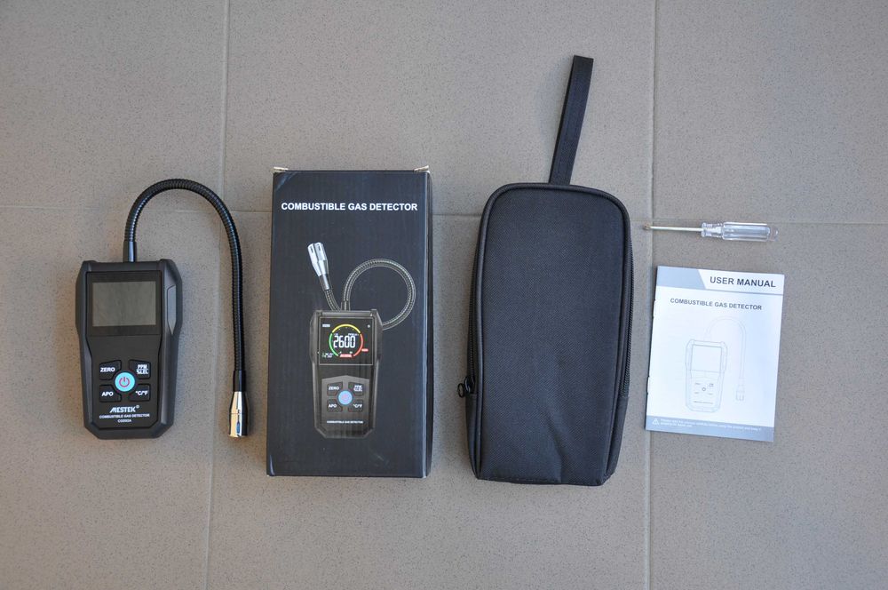 Detector profesional portabil de gaz, cu ecran color, senzor instant