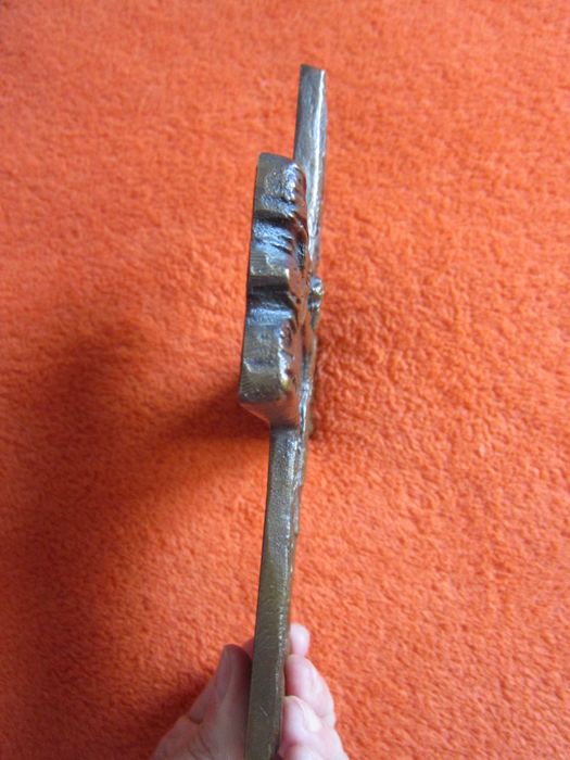 cadou rar bronz masiv Cruce Crucifix  design medieval Germania1950