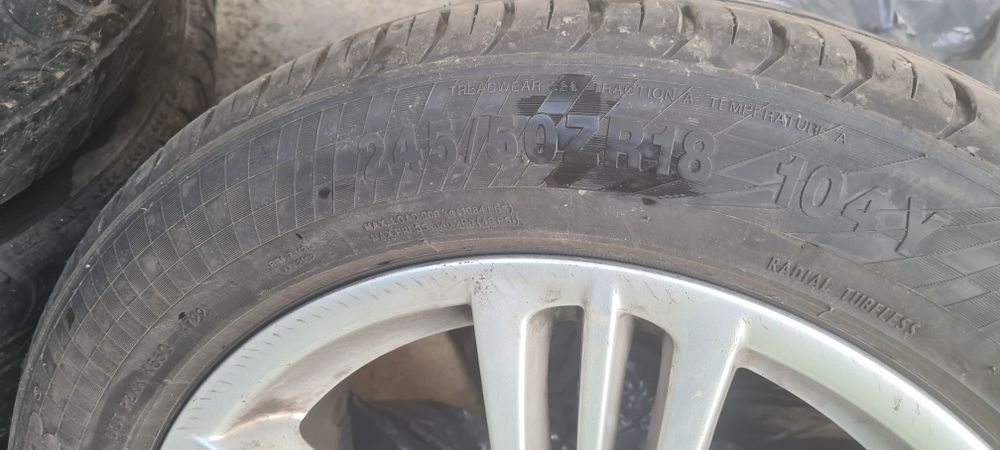 Vând anvelope noi mixte cu  jante de 18' BMW compatibile la X,2,3,5