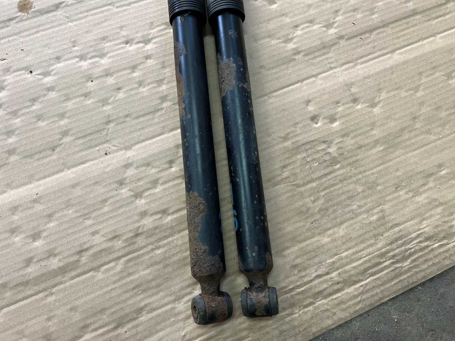 Задни амортисьори за Mercedes C-class W203 Купе / CLK W209