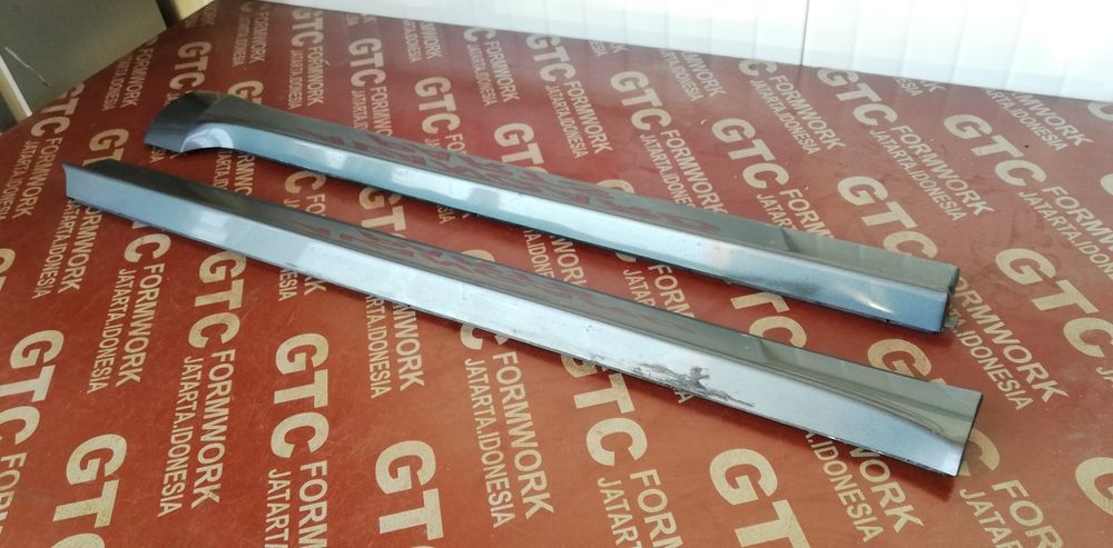 Десен праг комплект предна и задна част VW Sharan 2011-