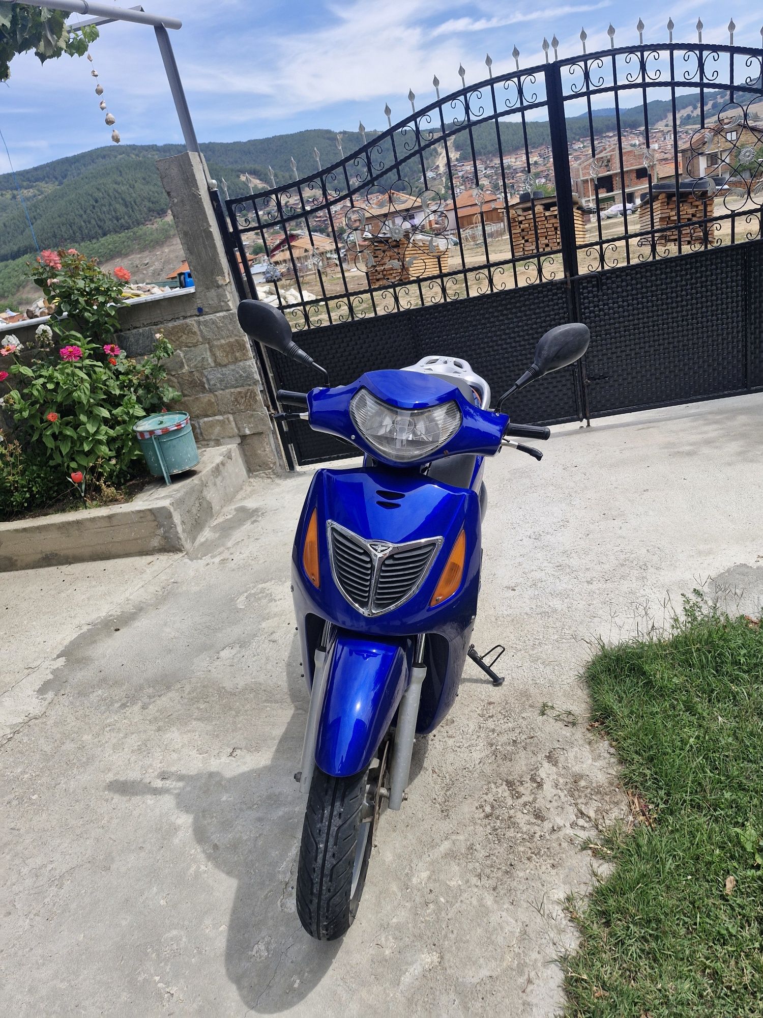 Продавам Honda sh150