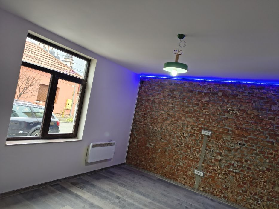 Ofer spre închiriere casa cu 2 camere