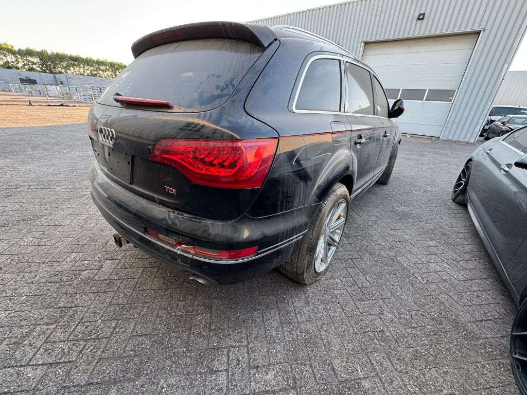 Audi Q7 3.0TDI  повреден двигател