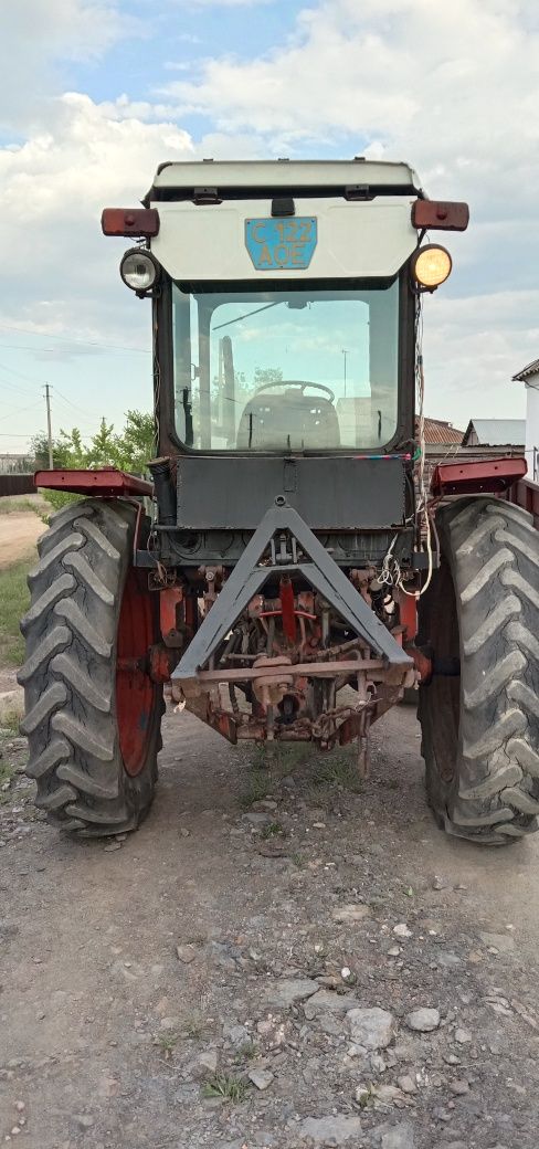Продам трактор Т 28 с прицепом