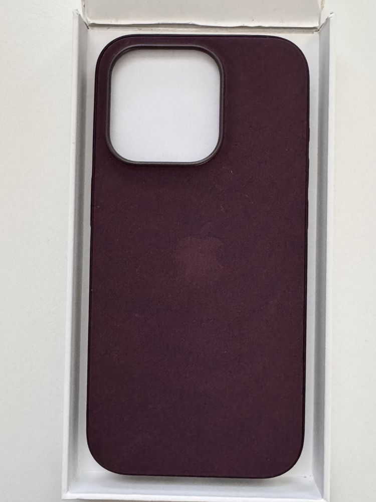 Husa iPhone 15 Pro FineWoven