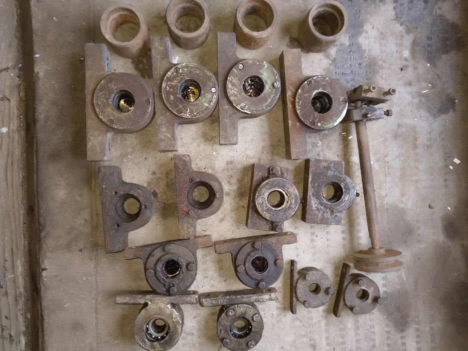 Ax circular,abric, lagăre
