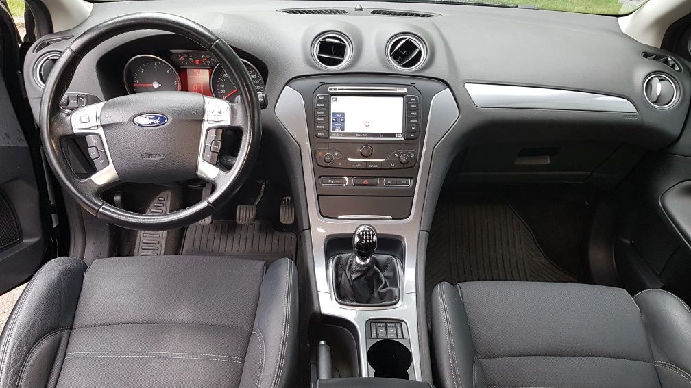 Ford Mondeo Titanium 2.0 tdci 140 cp model 2014, euro 5 , FULL