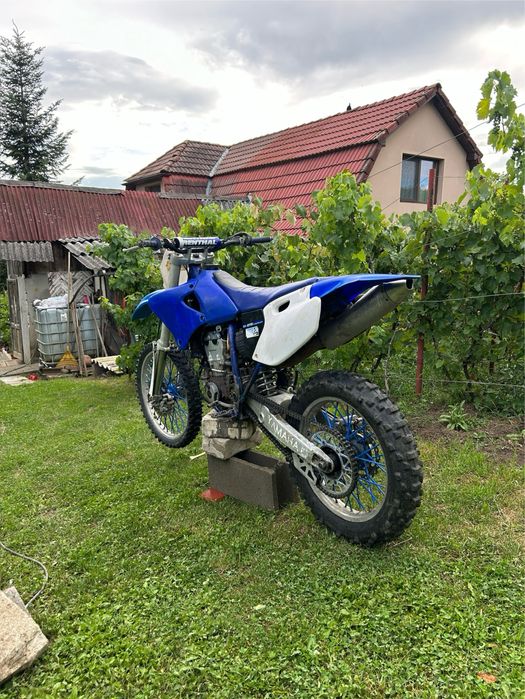 Cross yamaha yzf 400