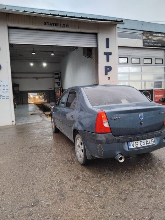 Vând sau schimb  Dacia Logan