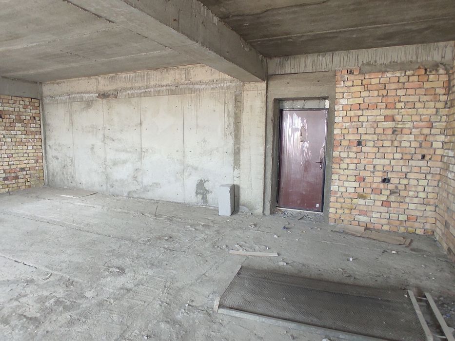 Yashnabodda kvartira sotiladi