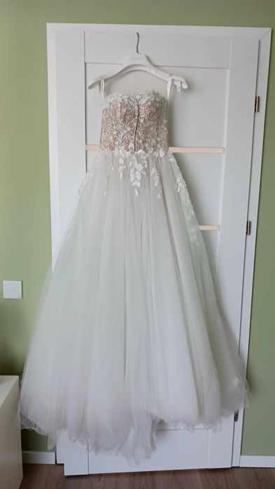 Vând rochie de mireasă