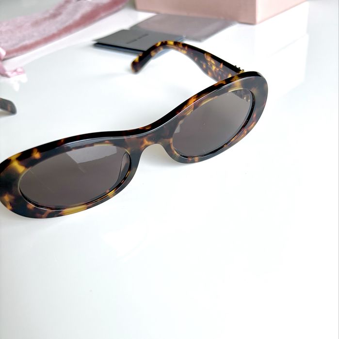 Miu miu слънчеви очила