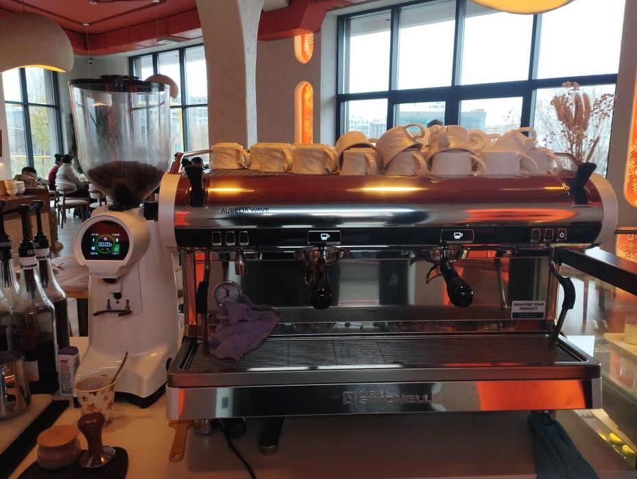 Кофе машина Simonelli Appia Life 2Gr