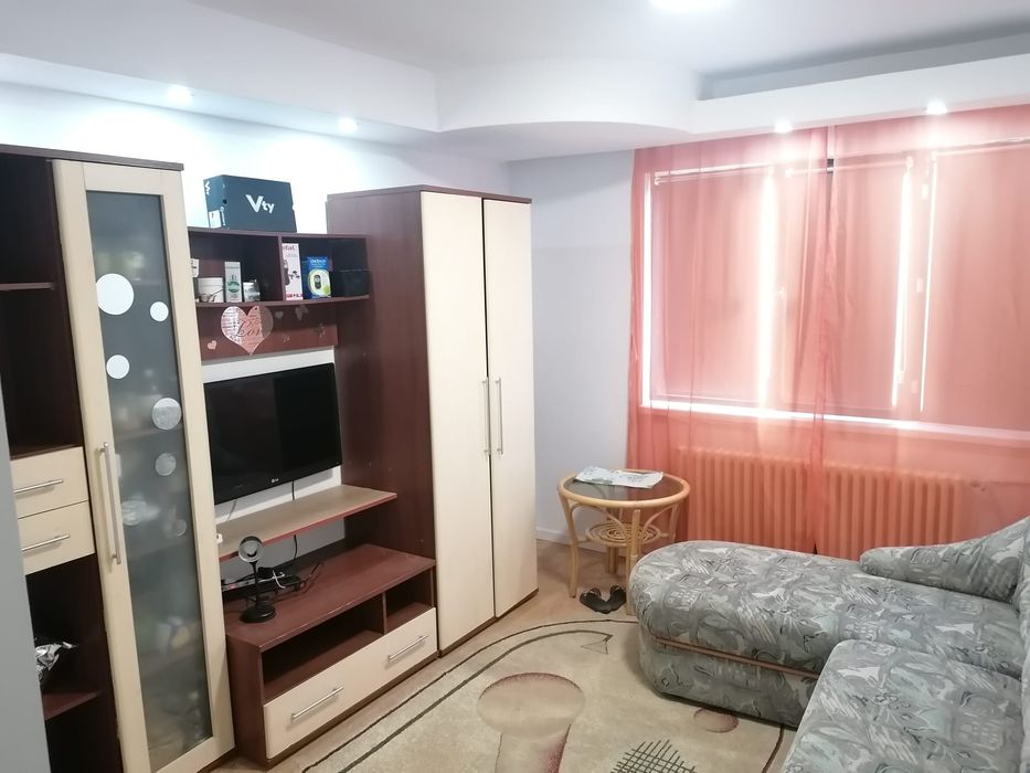 Vând garsoniera strada Ursului