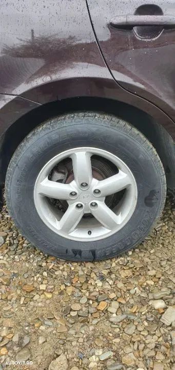 Dezmembrez Hyundai Santa Fe motor 2.2 crdi an 2007 tip d4eb 150 cp jante aliaj roti R17 jug motor lonjeron aripa spate stanga drepta calculator motor ecu modul confort can galerie admisie catalizator rola fulie vibrochen scut motor dezmembrari piese auto