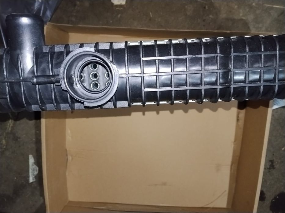 Продам новый радиатор УАЗ