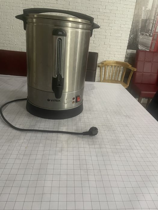 Продаю электронные чайник на 20 литров