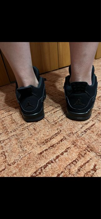 Vand Jordan 4 Black