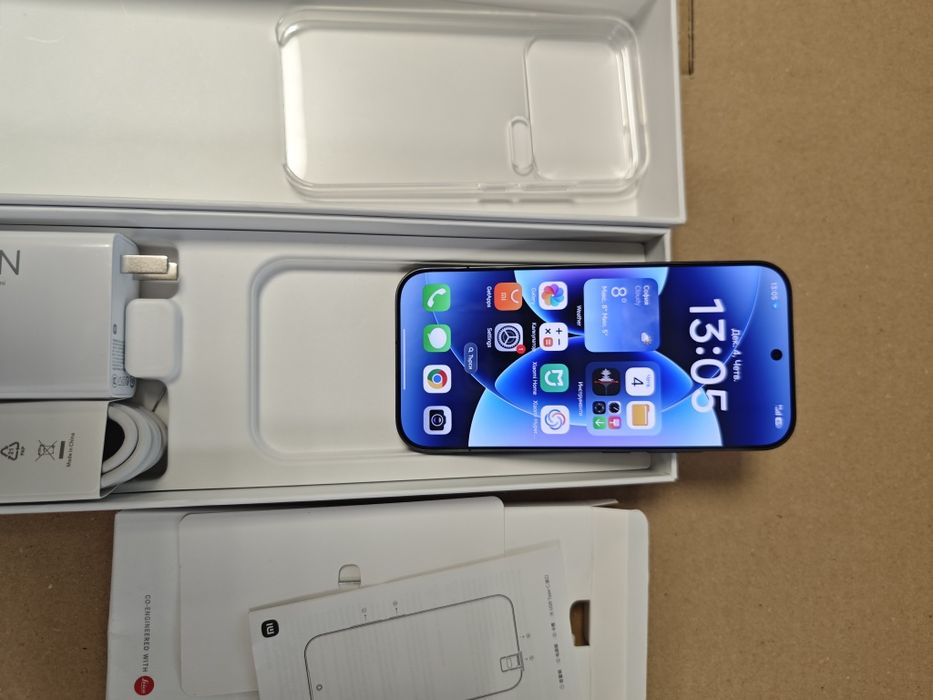 Чисто ново бижу Xiaomi 17 PRO Black 12/512GB с двоен дисплей