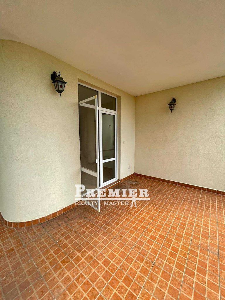 Продава се Къща в с. Лъка, Област Бургас - 550 кв.м за 764 €/кв.м - Снимка #18