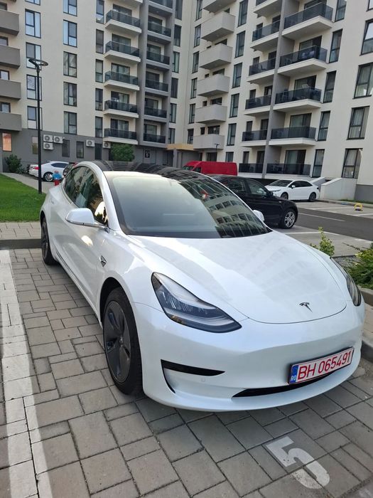 Tesla Model 3 Tesla model 3 2020 Standard Range Plus