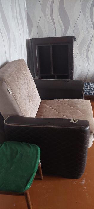 2 кресла бесплатно (Самовывоз,)