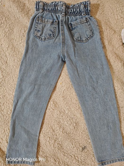 Детски дънки за момиче