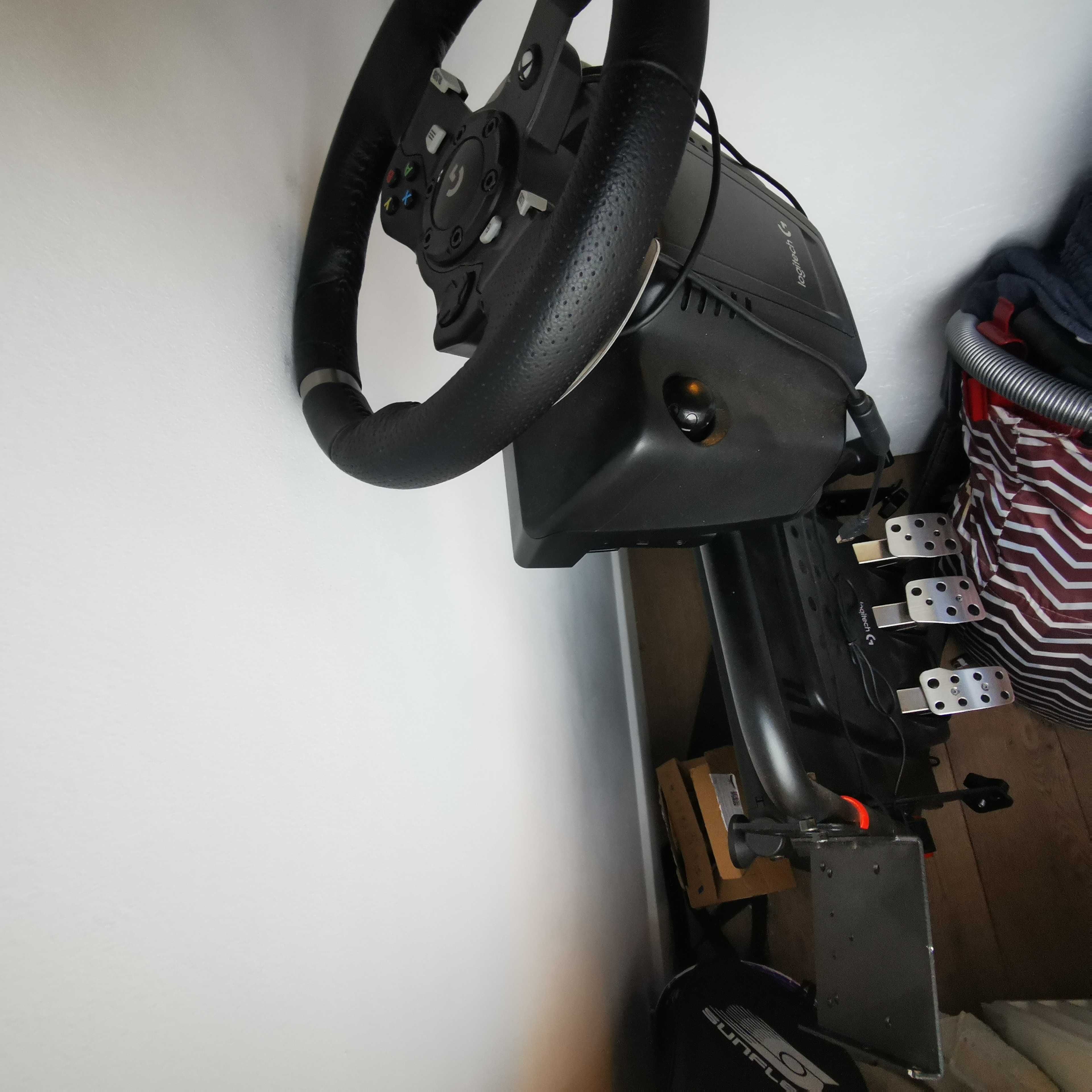 Vand volan logitech G920 cu suport pliabil
