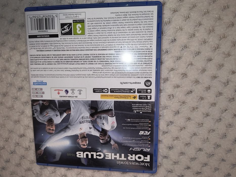 Vand fifa 25 pentru ps5, impecabil