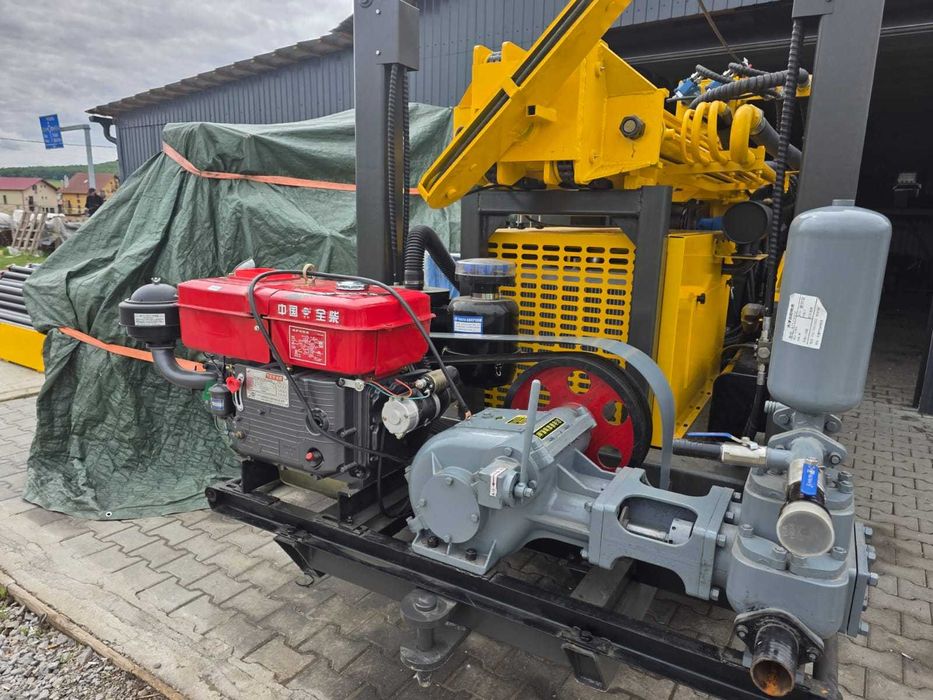 Masina foraj Utilaj Nou Profesional Diesel cu 200m prajina , 5.5 tone