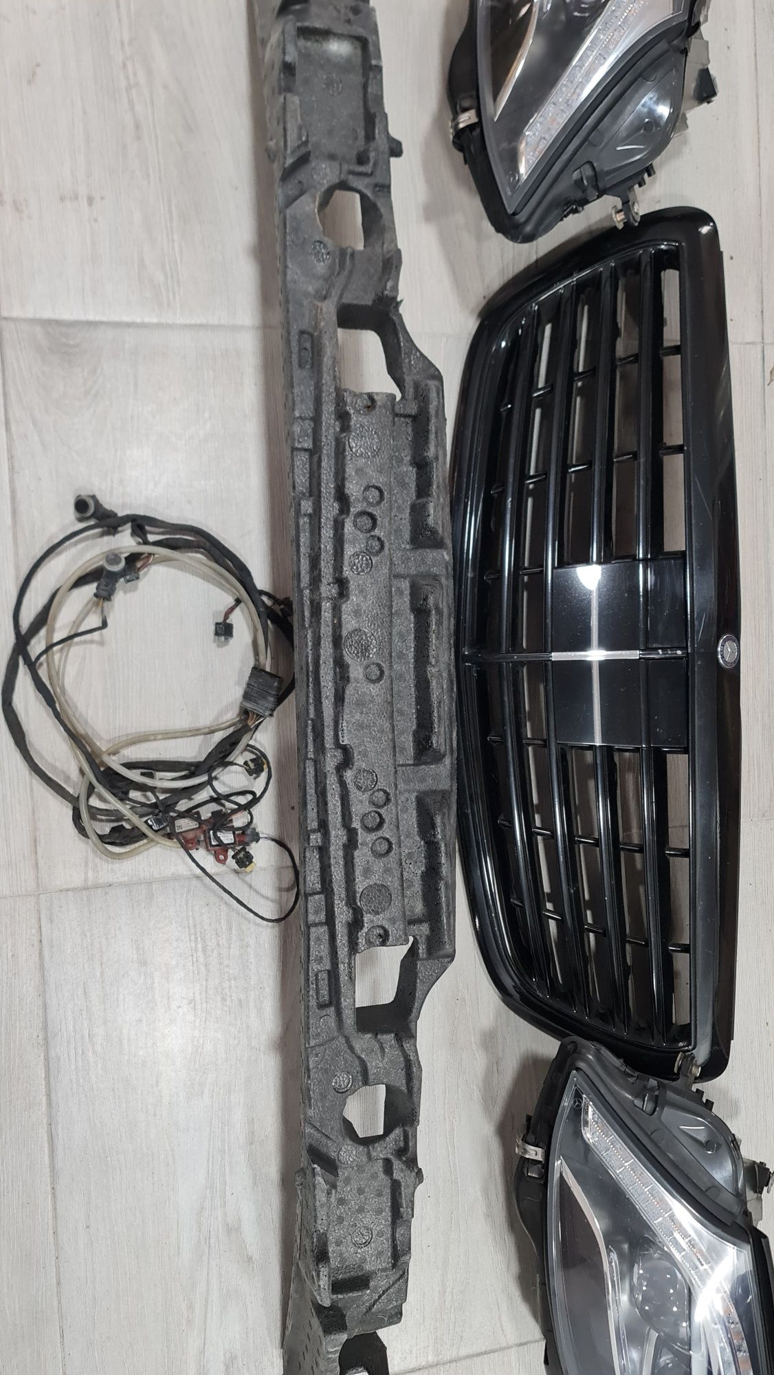 Far faruri led ILS grila masca radiator bara fata Mercedes S w222 pdc