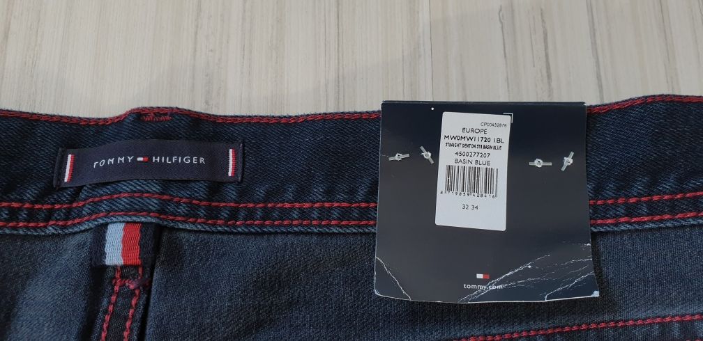 Tommy Hilfiger Denton Straight Fit Stretch Mens Size 32/34 НОВО! ОРИГИ