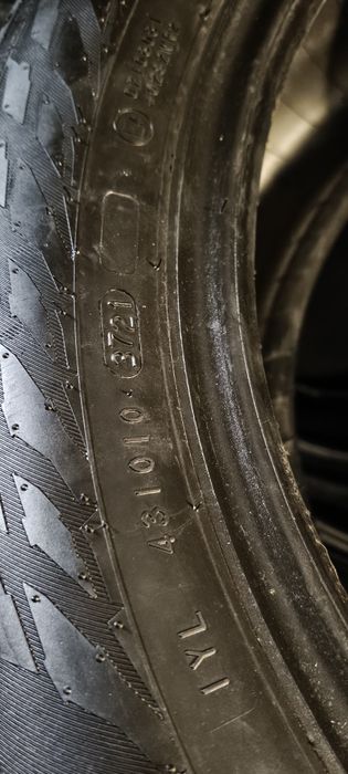 225/50/18 зимни марка NOKIAN  tyres топ състояние