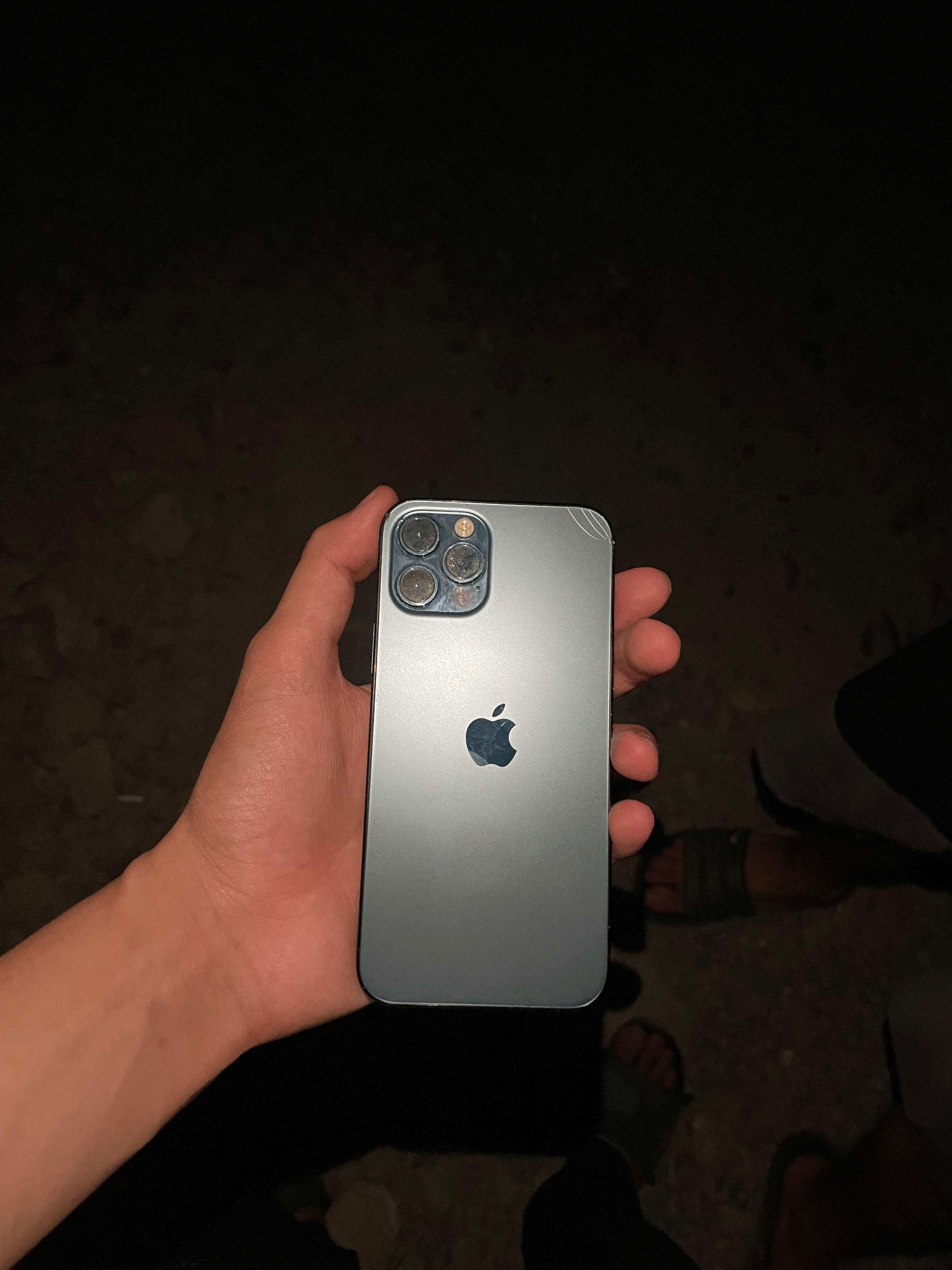 Iphone 12 pro kok rang